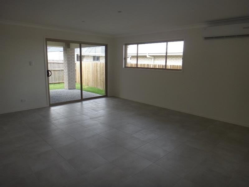 68 Damian Leeding Way, Upper Coomera QLD 4209