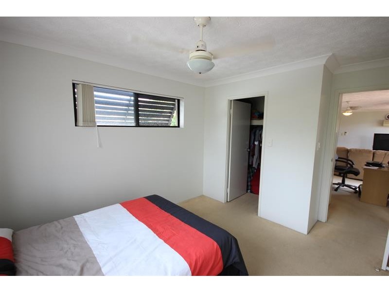 8/2 Johnston St, Southport QLD 4215