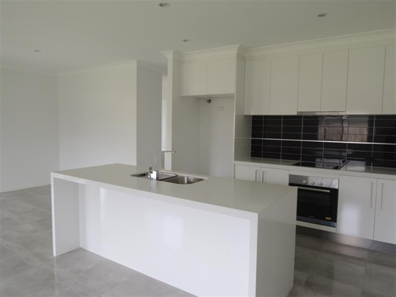 97 Beaumont Dr, Pimpama QLD 4209