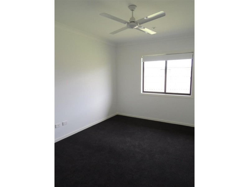 97 Beaumont Dr, Pimpama QLD 4209