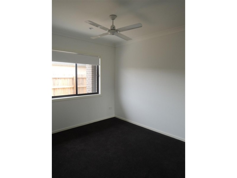 97 Beaumont Dr, Pimpama QLD 4209