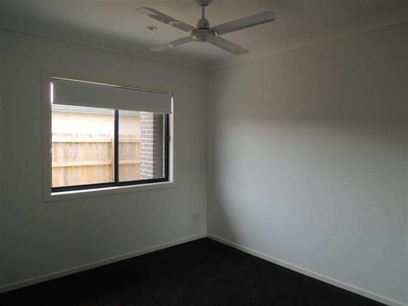 97 Beaumont Dr, Pimpama QLD 4209