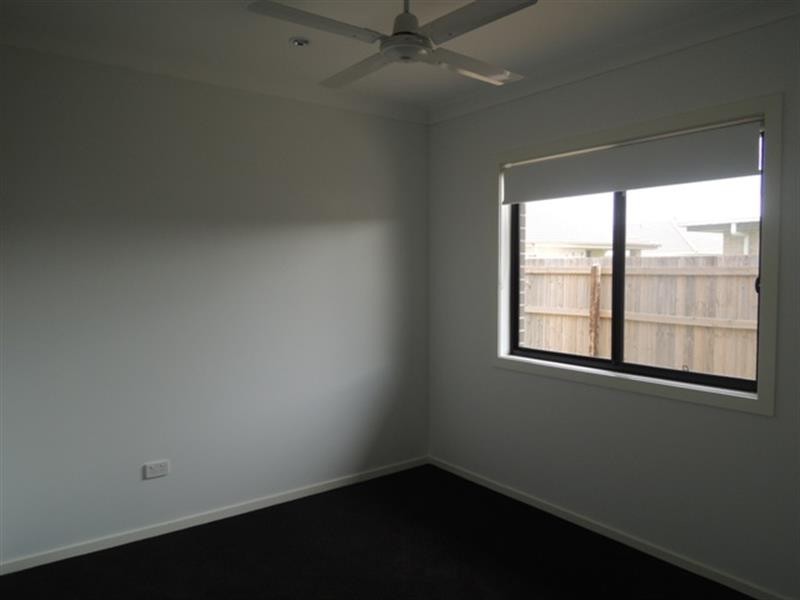 97 Beaumont Dr, Pimpama QLD 4209