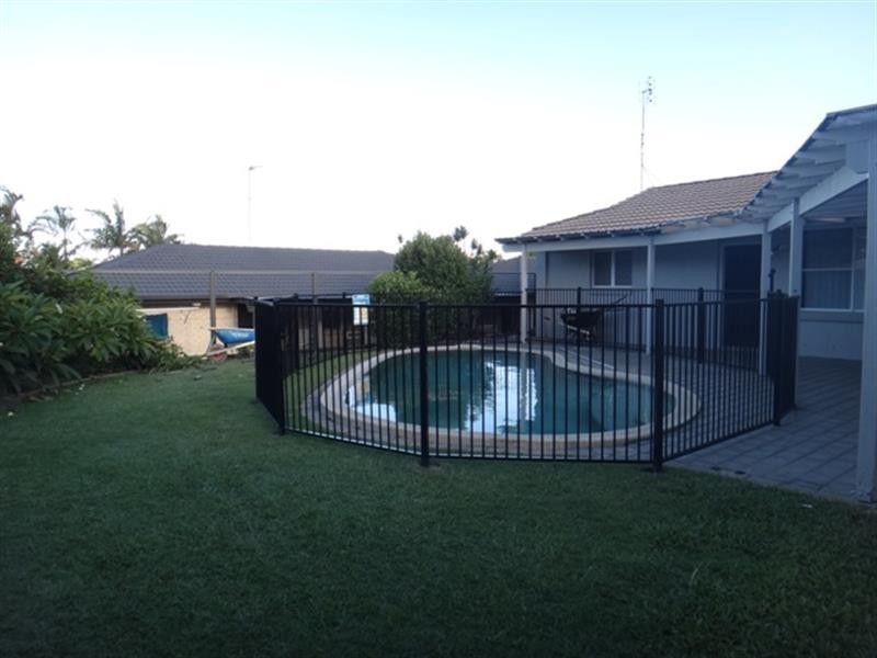 20 Spikes Ct, Arundel QLD 4214