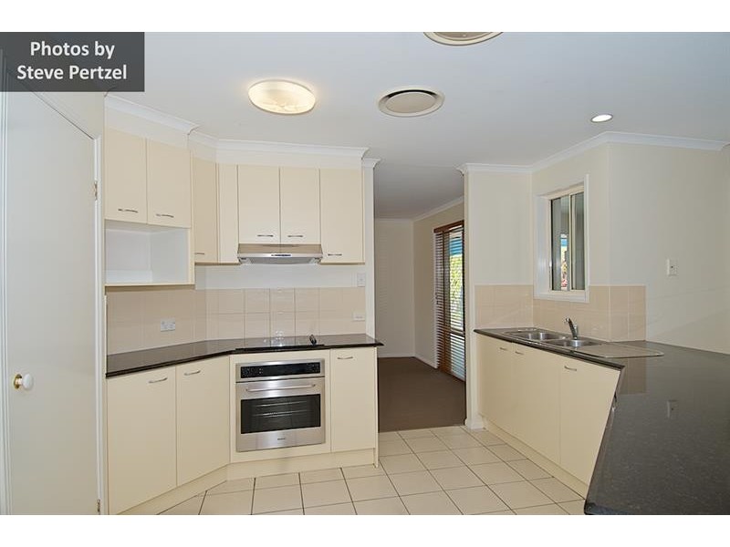 3 Worthing Ct, Arundel QLD 4214