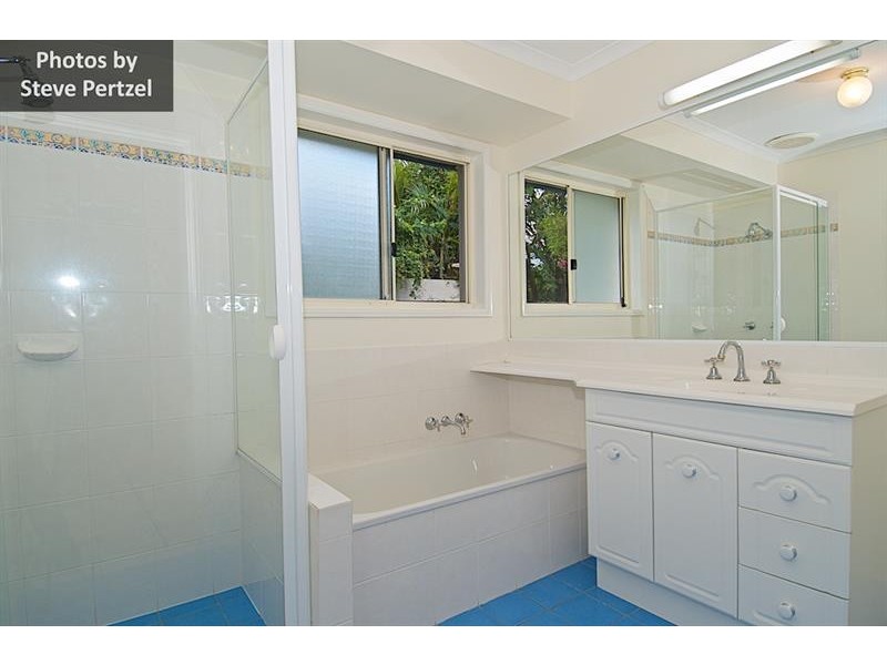 3 Worthing Ct, Arundel QLD 4214