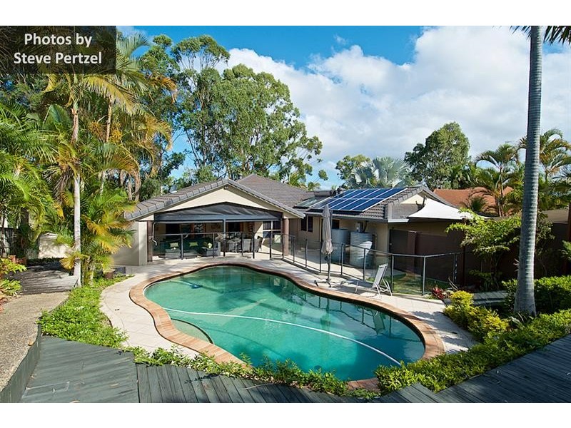 34 Ben Hogan Cres, Parkwood QLD 4214