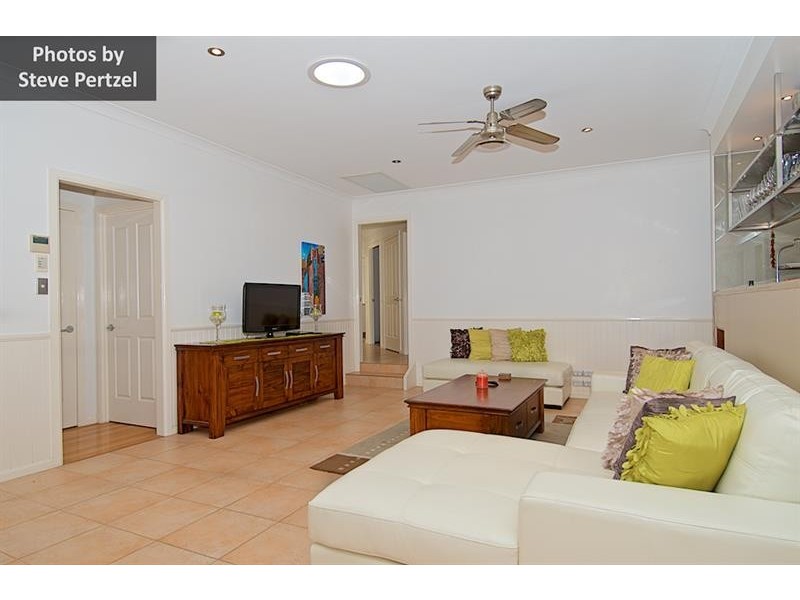 34 Ben Hogan Cres, Parkwood QLD 4214