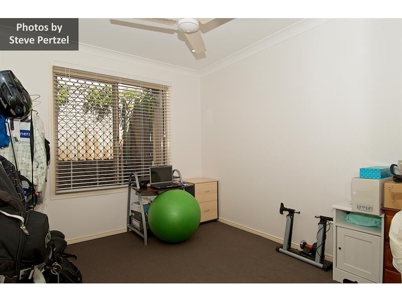11 Harrow Pl, Arundel QLD 4214