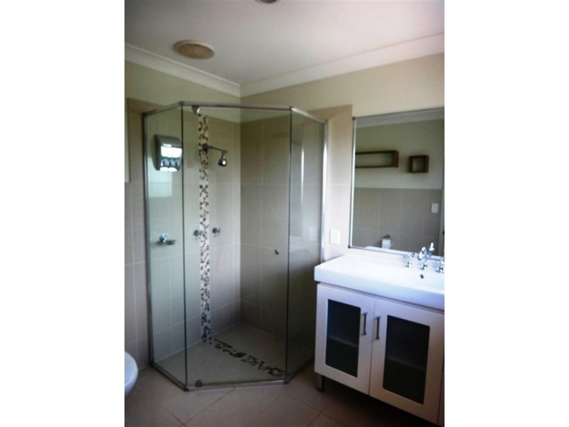 23 Tee Trees Bvd, Arundel QLD 4214