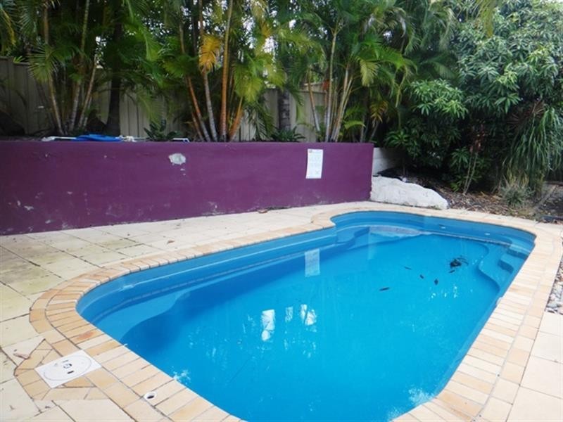 23 Tee Trees Bvd, Arundel QLD 4214