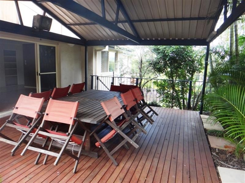 23 Tee Trees Bvd, Arundel QLD 4214