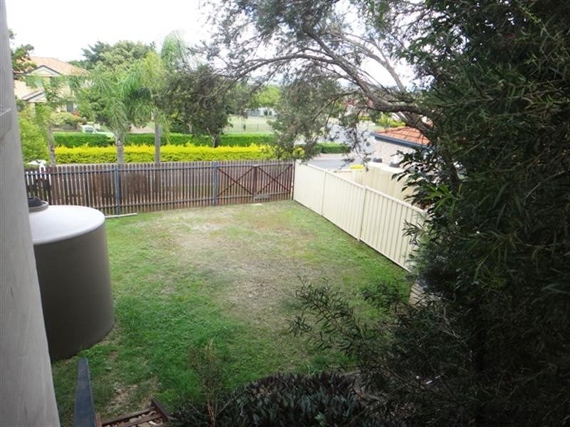 23 Tee Trees Bvd, Arundel QLD 4214