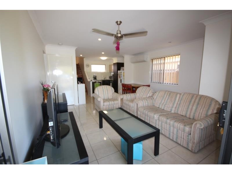 17 Damian Leeding Way, Upper Coomera QLD 4209