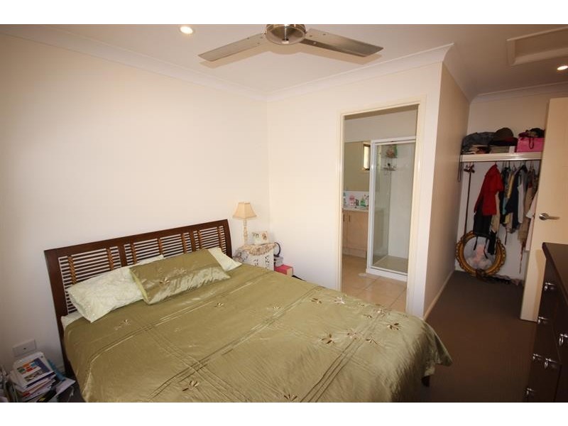 17 Damian Leeding Way, Upper Coomera QLD 4209