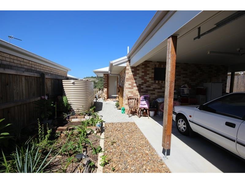 17 Damian Leeding Way, Upper Coomera QLD 4209