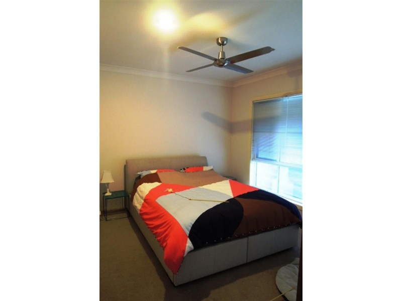 47 Canada Pl, Arundel QLD 4214