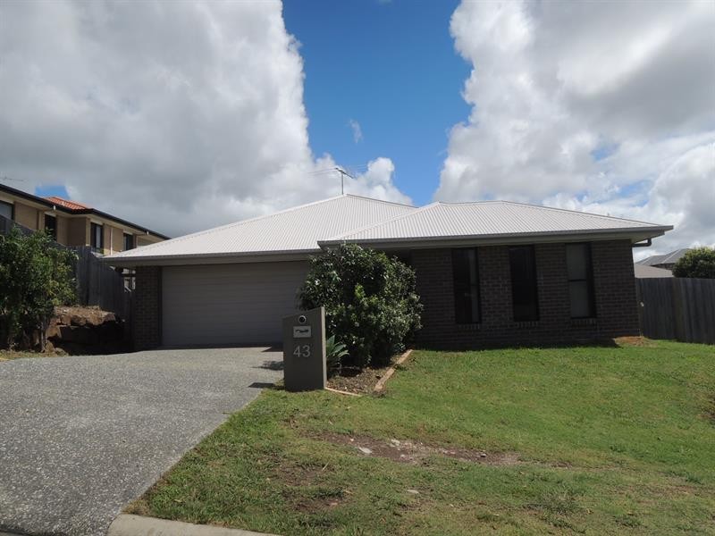 43 Hanover Dr, Pimpama QLD 4209