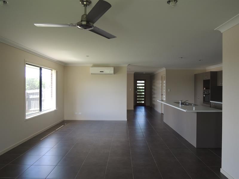43 Hanover Dr, Pimpama QLD 4209