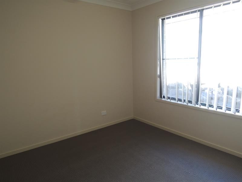 43 Hanover Dr, Pimpama QLD 4209