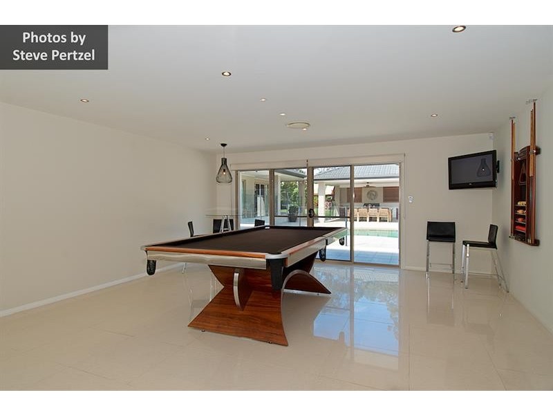 4 Riverdowns Cres, Helensvale QLD 4212