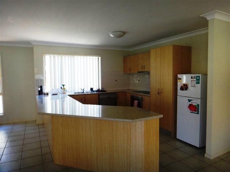 29 Respall  Way, Arundel QLD 4214