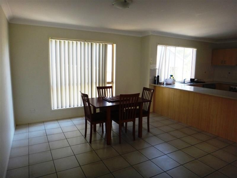 29 Respall  Way, Arundel QLD 4214