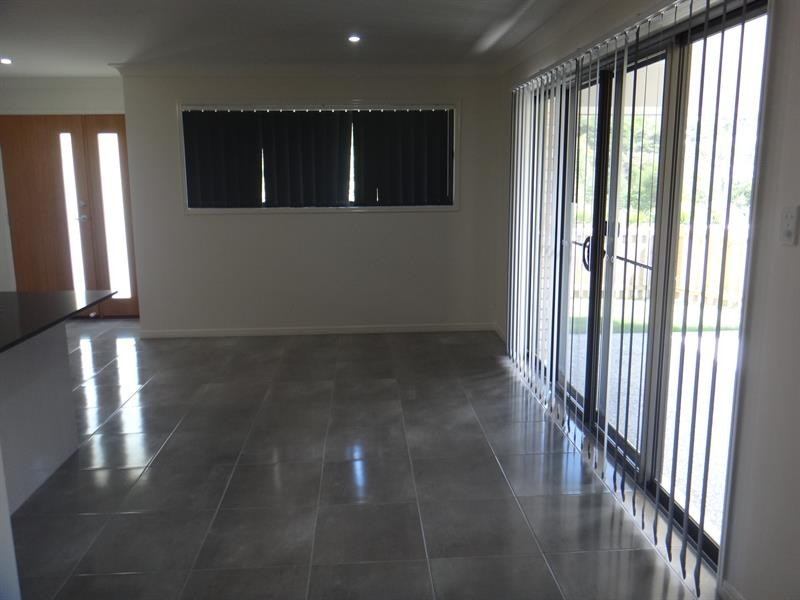 13 Damian Leeding Way, Upper Coomera QLD 4209