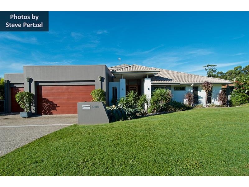 1 Midhurst Ct, Arundel QLD 4214