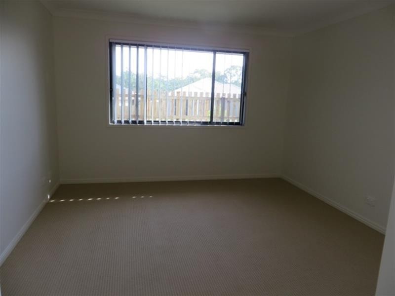 1 Sapphire Pl, Pimpama QLD 4209