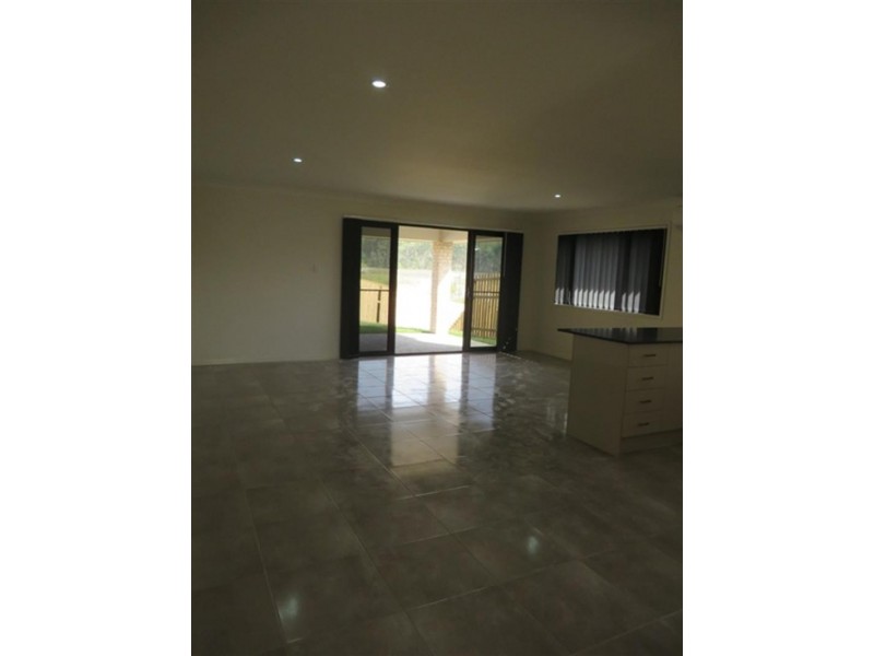 1 Sapphire Pl, Pimpama QLD 4209