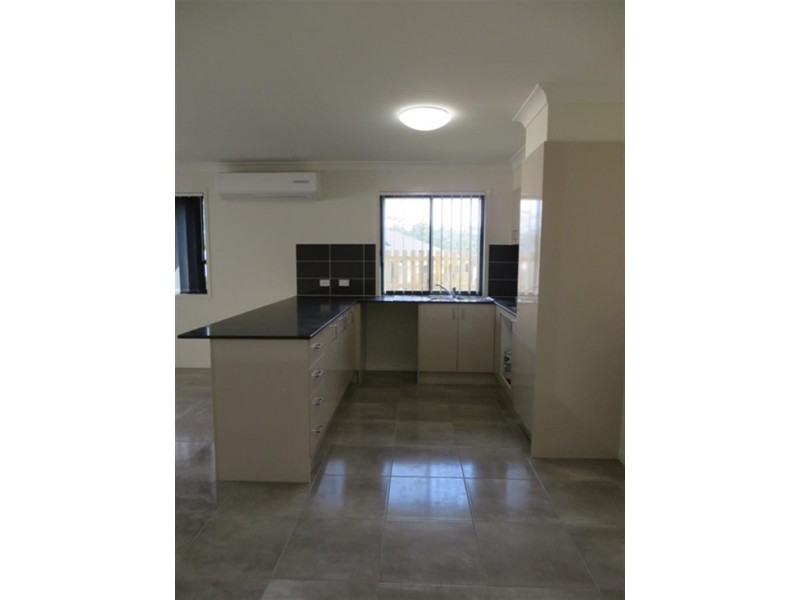 1 Sapphire Pl, Pimpama QLD 4209