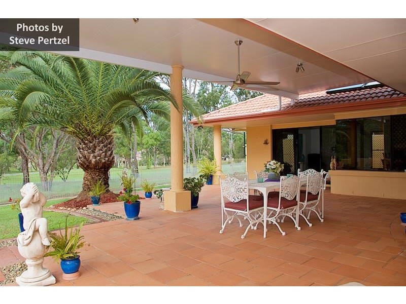 19 Hazel Ct, Arundel QLD 4214