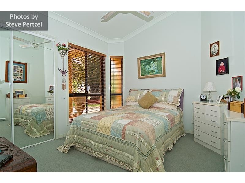 19 Hazel Ct, Arundel QLD 4214