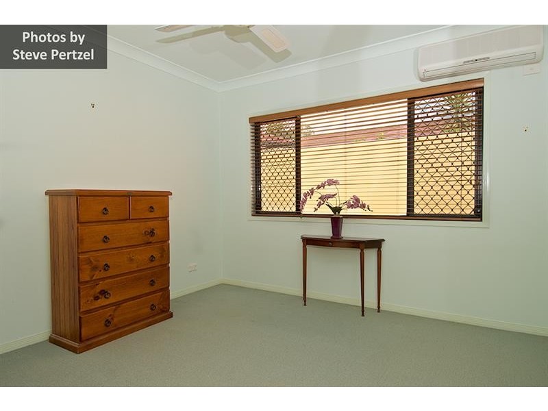 19 Hazel Ct, Arundel QLD 4214