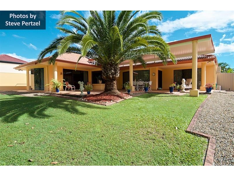 19 Hazel Ct, Arundel QLD 4214