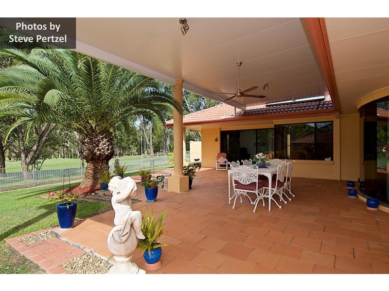 19 Hazel Ct, Arundel QLD 4214