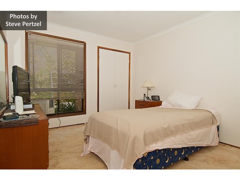 1/181 Olsen Ave, Labrador QLD 4215