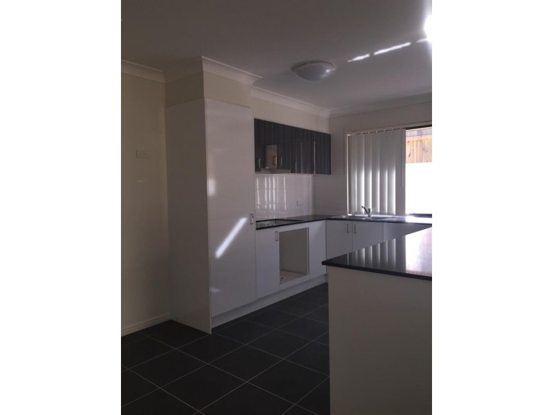 5 Jotown Dr, Coomera QLD 4209
