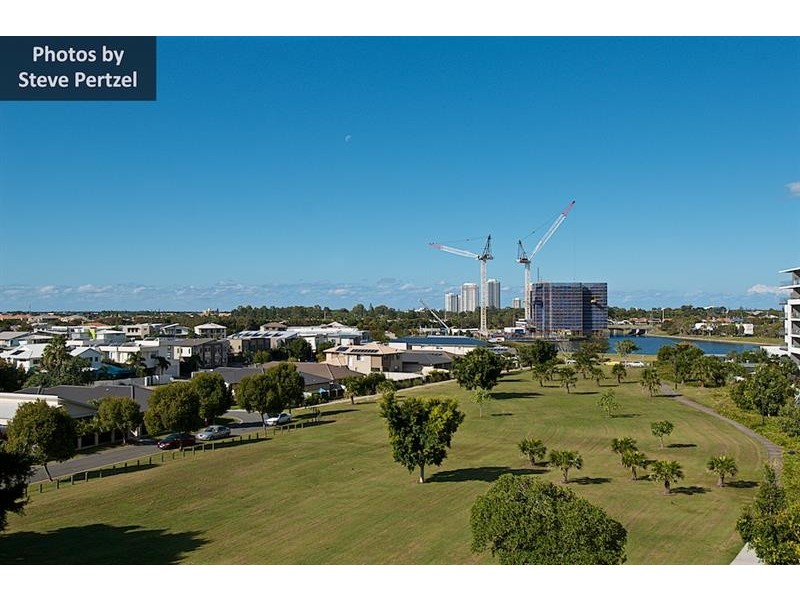 409/15 Compass Dr, Biggera Waters QLD 4216
