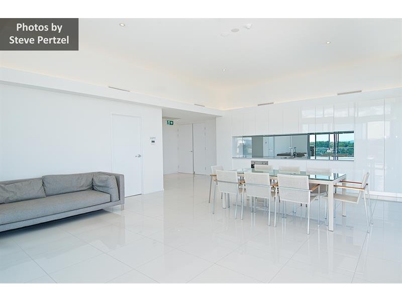 409/15 Compass Dr, Biggera Waters QLD 4216