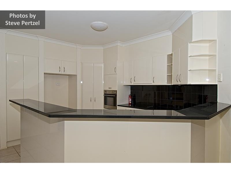 1 Delonix Ct, Arundel QLD 4214