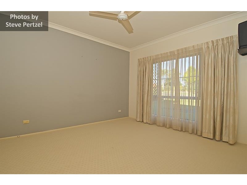1 Delonix Ct, Arundel QLD 4214