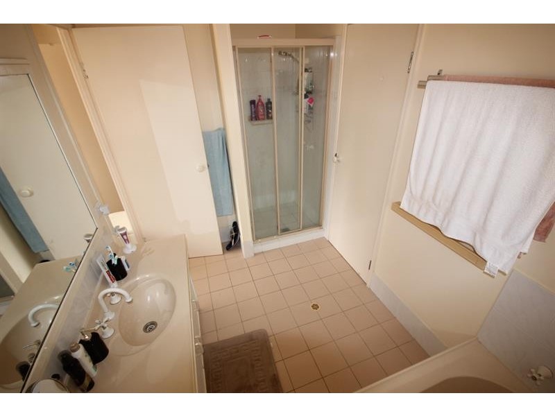 3/146 Central St, Labrador QLD 4215