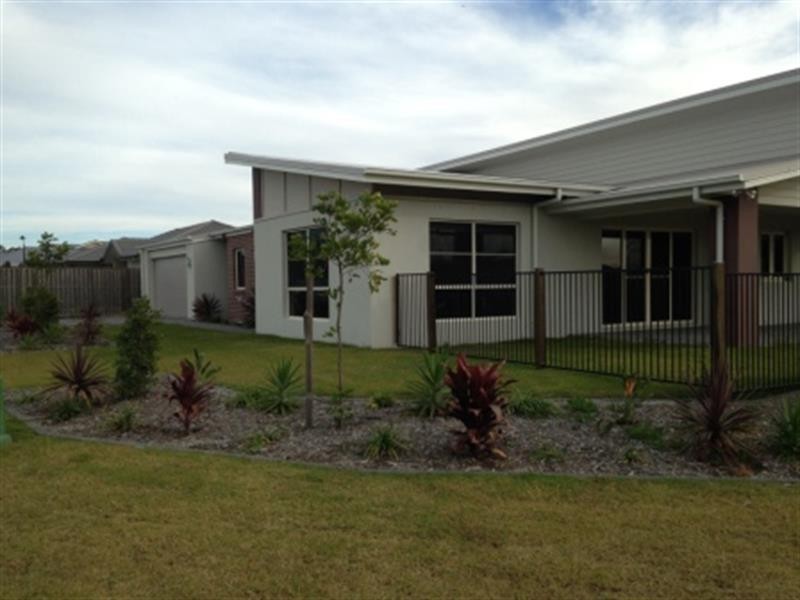 2 Undarra St, Pimpama QLD 4209