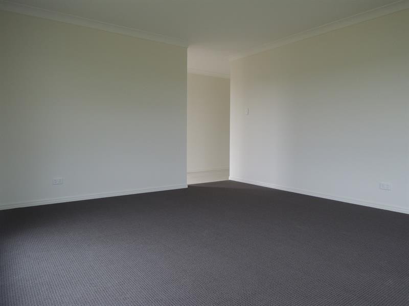 2 Undarra St, Pimpama QLD 4209