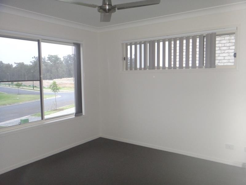 11 Jotown Dr, Coomera QLD 4209