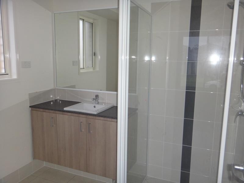 11 Jotown Dr, Coomera QLD 4209