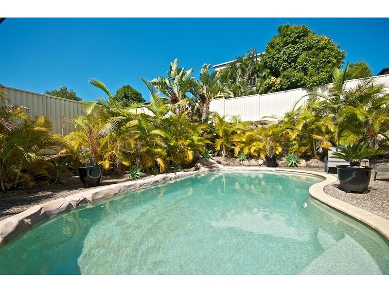 47 Golden Bear Dr, Arundel QLD 4214