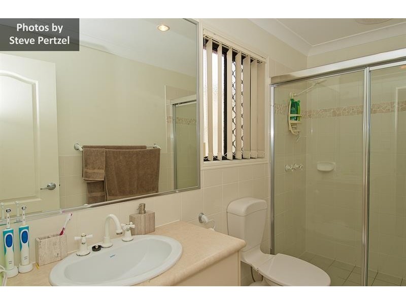 47 Golden Bear Dr, Arundel QLD 4214